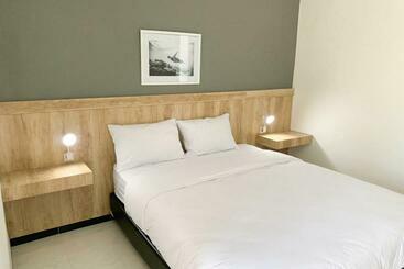 Hotelli Reddoorz Syariah At Tibra Rswbox Ciawi