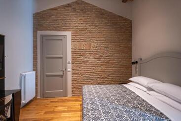 تختخواب و صبحانه Sei Sequoie