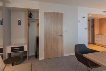 ホテル Holiday Inn Express & Suites Potsdam, An Ihg