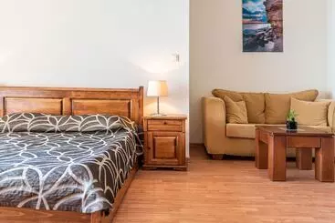 Aparthotel Garden Of Eden Complex