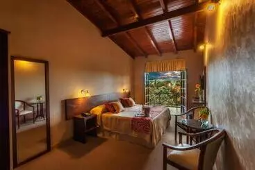 Hotel De La Cañada Mina Clavero