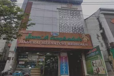 Hotel Oyo 82409 Madurai Meenatchi Tower