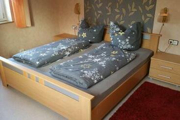 פנסיון Tiny Apartment In Gemuenden An Der Wohra