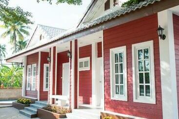 Baan Suan Resort Juree Punsuk