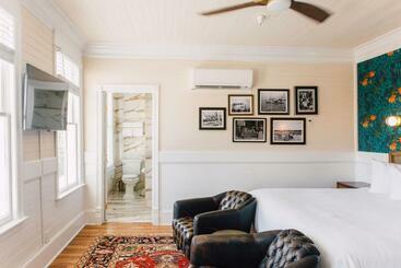 Cămin The Gibson Inn