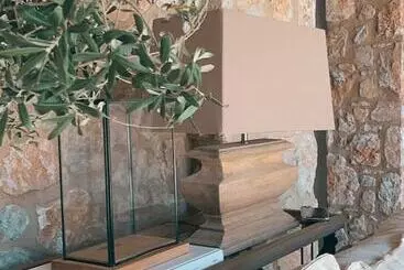 Hotelli The River House