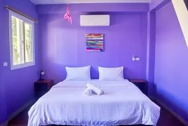 هتل Indai Aquasports And Resort