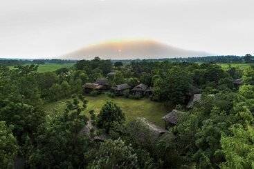 هتل Tigerland Safari   A Lemon Tree Resort, Chitwan, Nepal