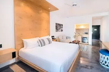 Bahia Hotel & Beach House