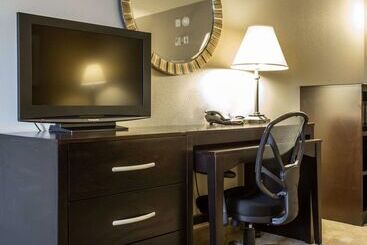 فندق Comfort Suites Lake Norman  Huntersville