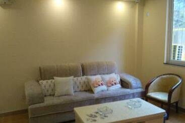 호텔 7 Days Inn Kangding Ke Yun Zhong Xin Zhan Branch