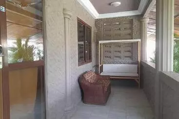 Hotel Aborigines Beach Resort