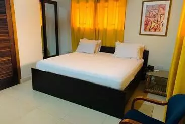 Hotel Aborigines Beach Resort