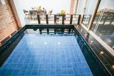 Laluna Pension