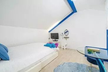 Namhae Opera House Pension