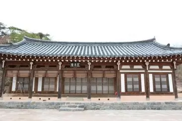 Hotelli Youngcheon Gwiaegotaek Hanok Pension