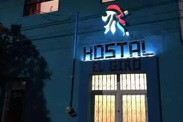 هتل El Giro Hostal   Hostel