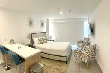 هتل آپارتمان Ocean View Condo Overlooking The Caribbean Sea