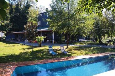 Hbs Boutique Hotel & Restaurant