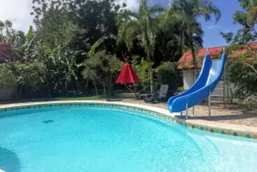 پانسیون Villa Sonrisa