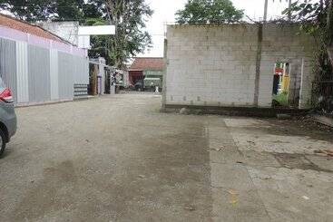 Hotel Ungu Nasional 2