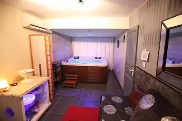 Nocleg ze śniadaniem Suite Spa Accès Autonome