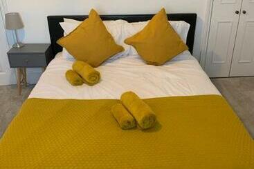 Апарт-отель The Coach House