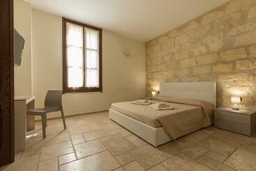 Pensjonat Mànta Rooms Experience