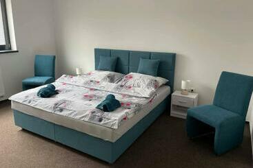 펜션 Retrodym Penzion