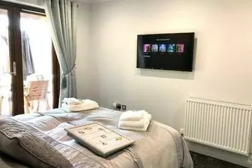 Bed and Breakfast Room On The River