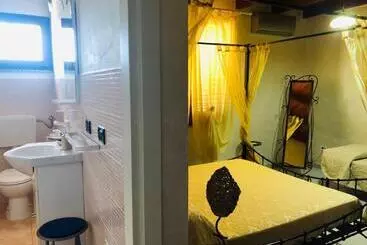 مبيت وإفطار West Coast