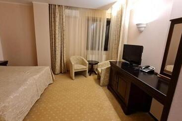 Apartment Privat Aparthotel Alpin Fara Mic Dejun Si Fara Acces Spa