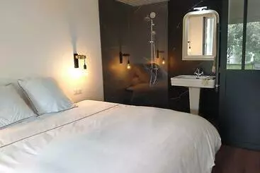 تختخواب و صبحانه Mimis House