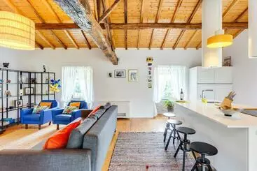 Majatalo Home, By Julieta