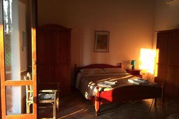 Nocleg ze śniadaniem Giunti Agriturismo & Camere