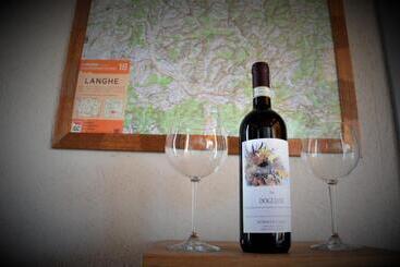 مبيت وإفطار Il Casotto Nelle Langhe