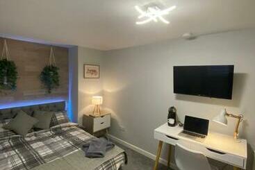 پانسیون Shore Street Apartments