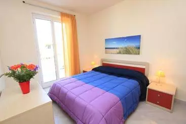 شقق خاصة سياحية Case Vacanze Pomelia