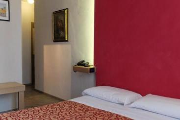 هتل Piccolo Puccini