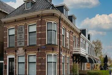 Hotelli Stadslogement Hoogend