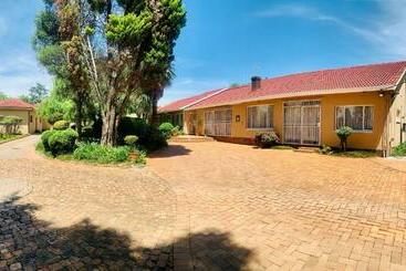 Pension (Hôtel basse catégorie) Casas Navio Guest House