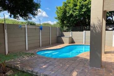 ペンション Christa S Place 897