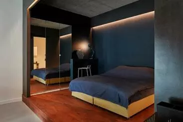 تختخواب و صبحانه New Beautiful Design Studio In Amsterdam West