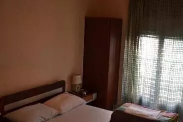 مسافرخانه Argo