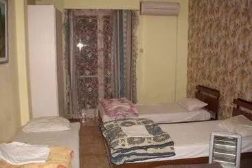 فندق فئة نجمة واحدة Athens House