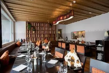 בית מלון כפרי Rocksresort