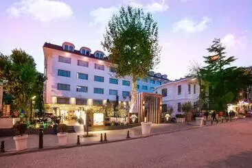 Vogue Hotel Supreme Istanbul