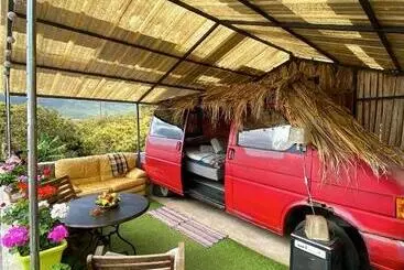 Hotel Honeymoon Van