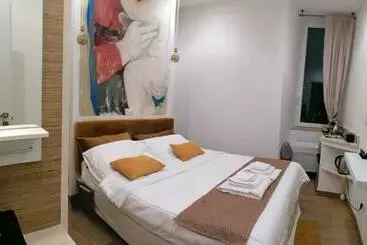پانسیون Abbracci Leandra Rooms