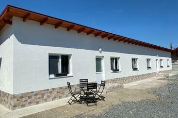 فندق على الطريق California Apartamente